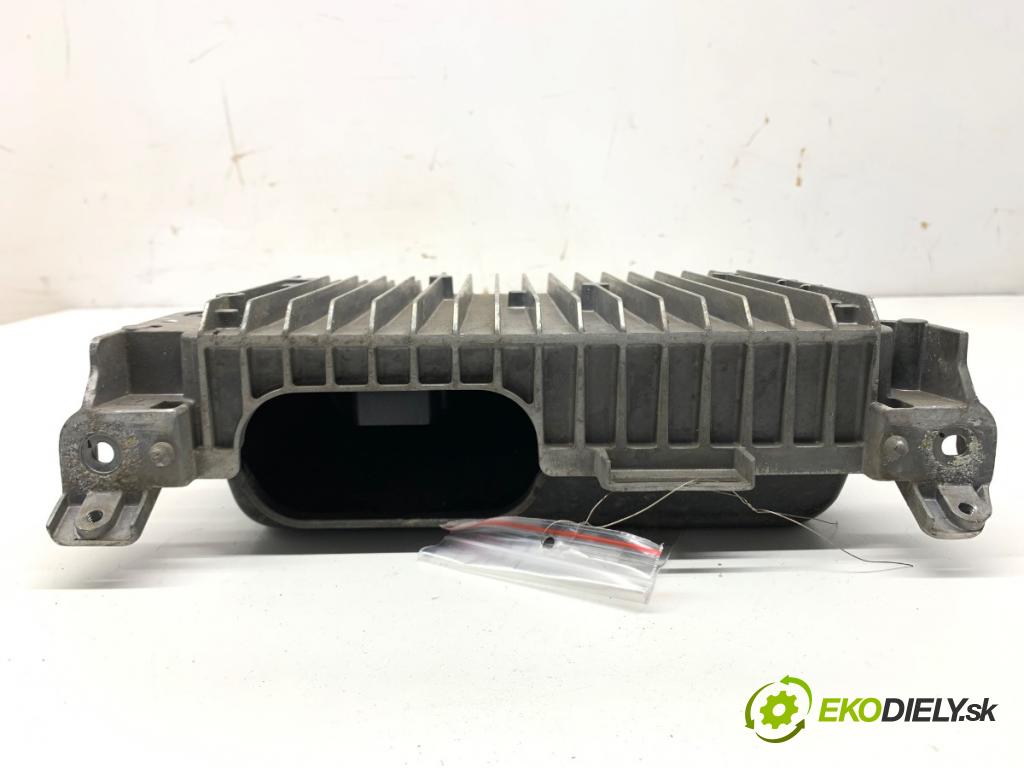 TESLA MODEL Y SUV 2023 235 kW EV 0 Modul komfortu 161671500C (Modul komfortu)