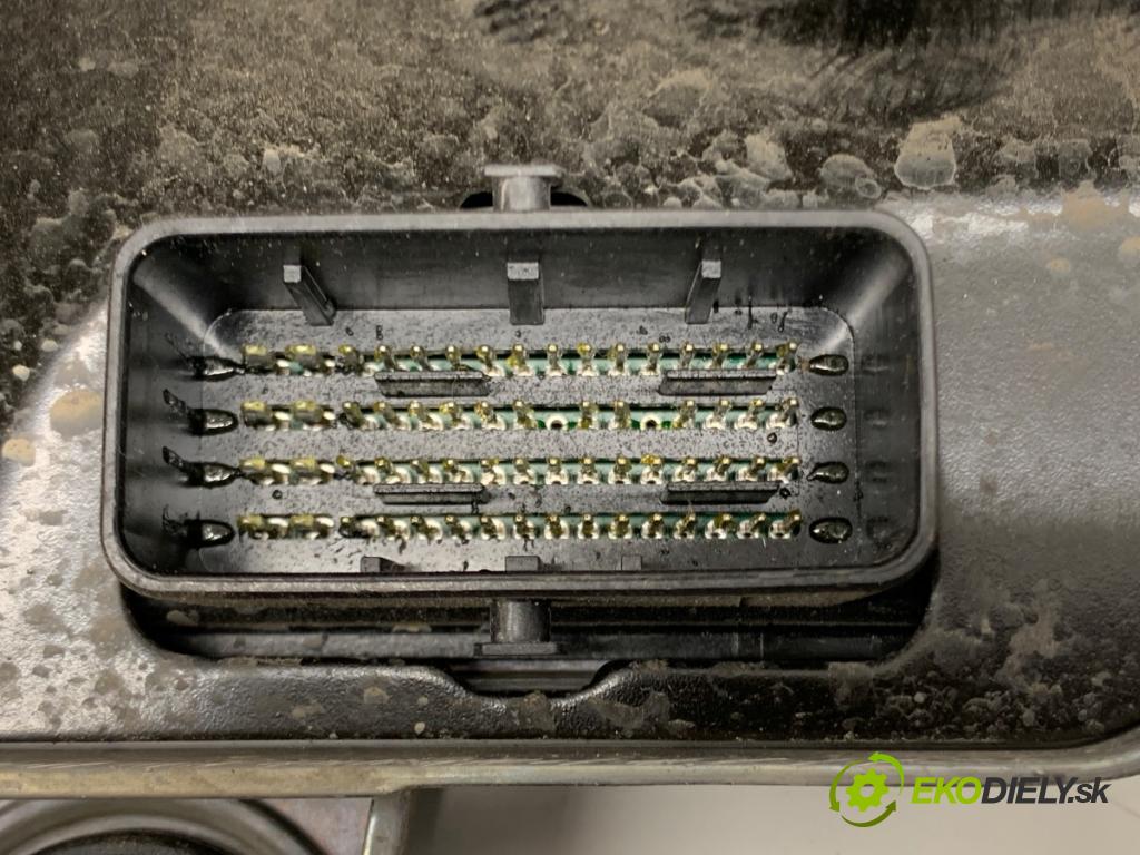 TESLA MODEL Y SUV 2023 235 kW EV 0 Modul komfortu 161671500C (Modul komfortu)