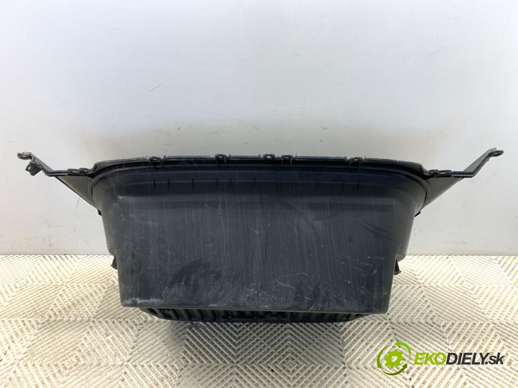 TESLA MODEL Y SUV 2023 235 kW EV 0 přihrádka kastlík KOUPEL: kufra přední část