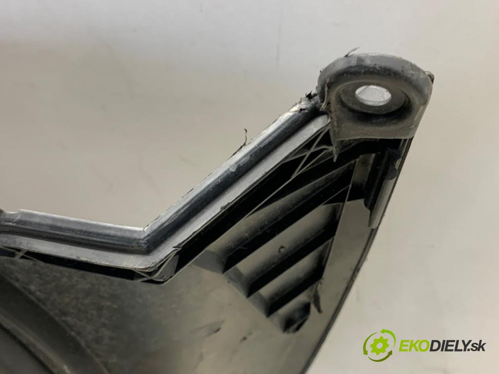 TESLA MODEL Y SUV 2023 235 kW EV 0 Priehradka, kastlík KÚPEĽ: kufra predný
