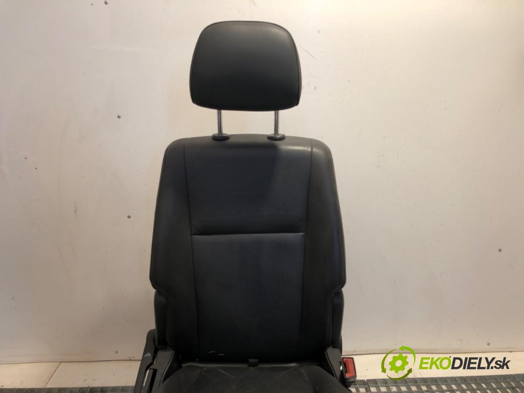 DODGE JOURNEY nadwozie wielkoprzestrzenne (MPV) 2009 103 kW 2.0 CRD 1968 Sedadlo pravy predný
