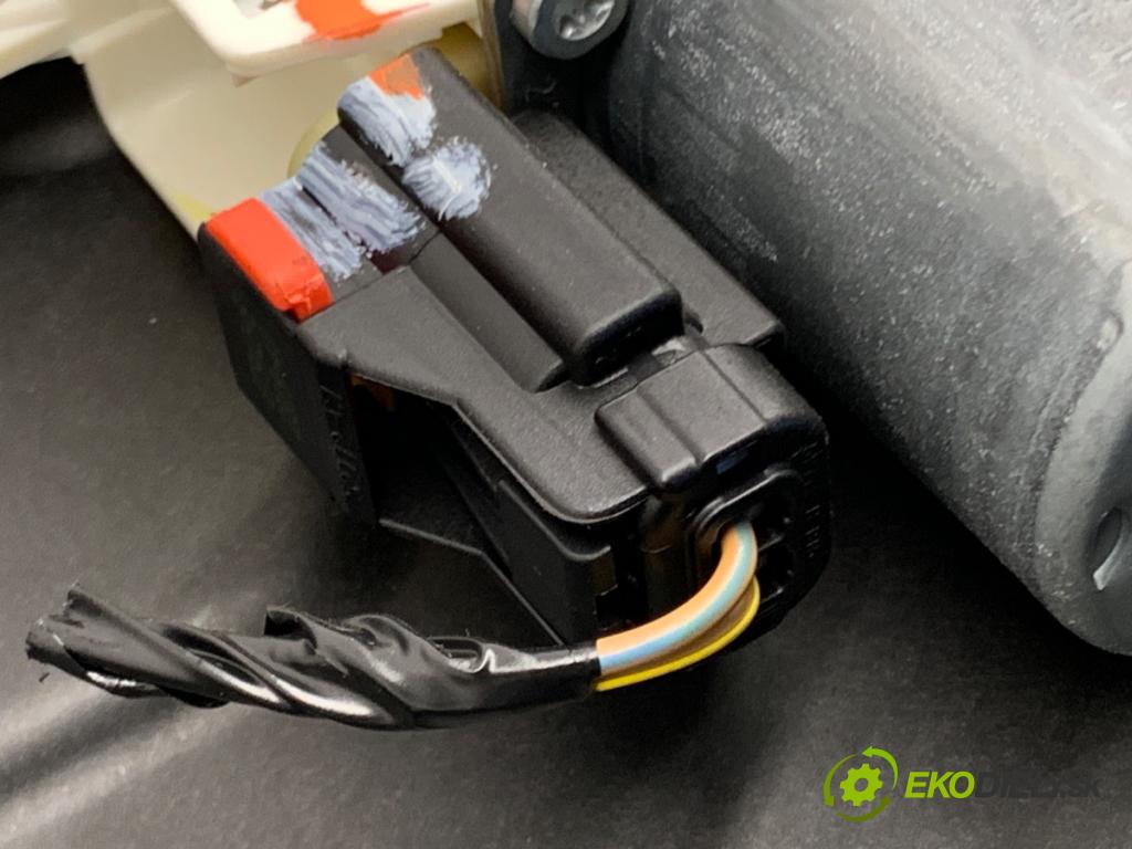 DODGE JOURNEY nadwozie wielkoprzestrzenne (MPV) 2009 103 kW 2.0 CRD 1968 Mechanizmus okna pravy zad 964368-100