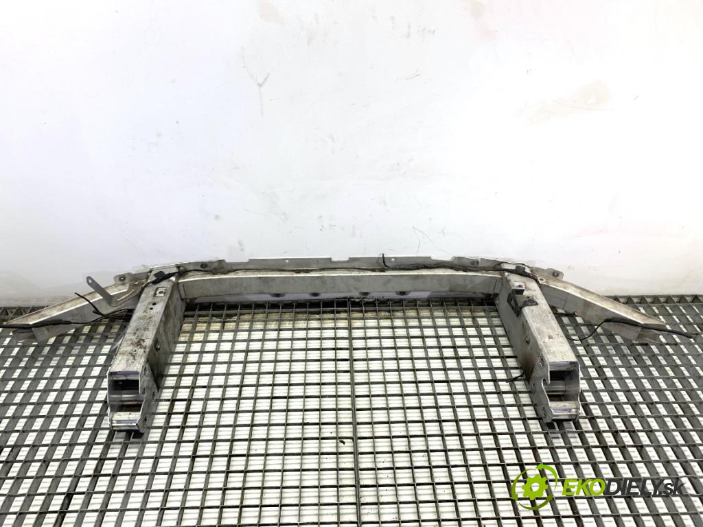 BMW G02 SUV 2023 140 kW xDrive 20 d 1995 Výstuha nárazníka predný  (Výstuha predná)