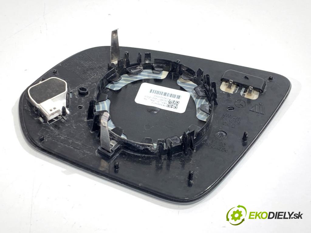 MERCEDES-BENZ GLE SUV 2020 180 kW GLE 300 d 4-matic (167.119) 1950 vložka zrkadla pravy A6323562