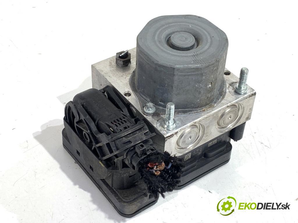 MERCEDES-BENZ W176 liftback 2017 90 kW A 180 (176.042) 1595 Pumpa ABS A0004313700 (Pumpa ABS)