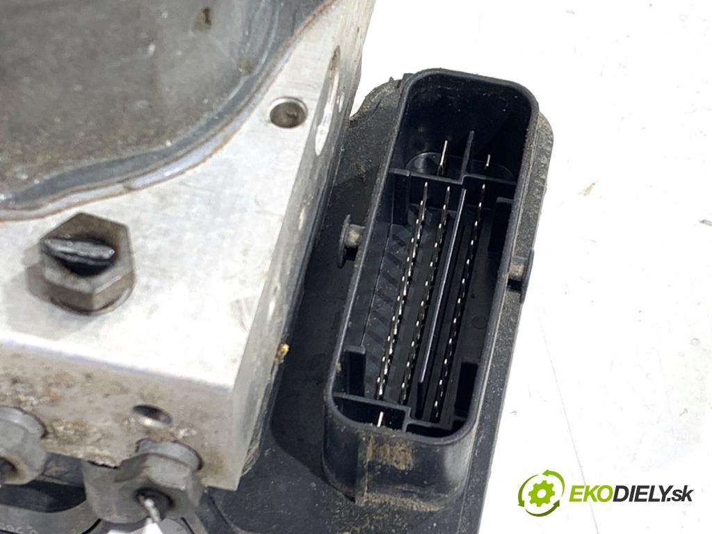 MERCEDES-BENZ W176 liftback 2017 90 kW A 180 (176.042) 1595 Pumpa ABS A0004313700 (Pumpa ABS)