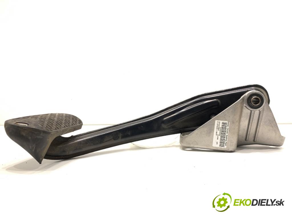 MERCEDES-BENZ X164 SUV 2007 165 kW GL 320 CDI 4-matic (164.822) 2987 PEDÁL:  (Potenciometer plynového pedálu)