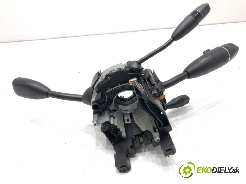 MERCEDES-BENZ X164 SUV 2007 165 kW GL 320 CDI 4-matic (164.822) 2987 Prepínač kombinovaný A1645450516 (Prepínacie páčky pod volantom)