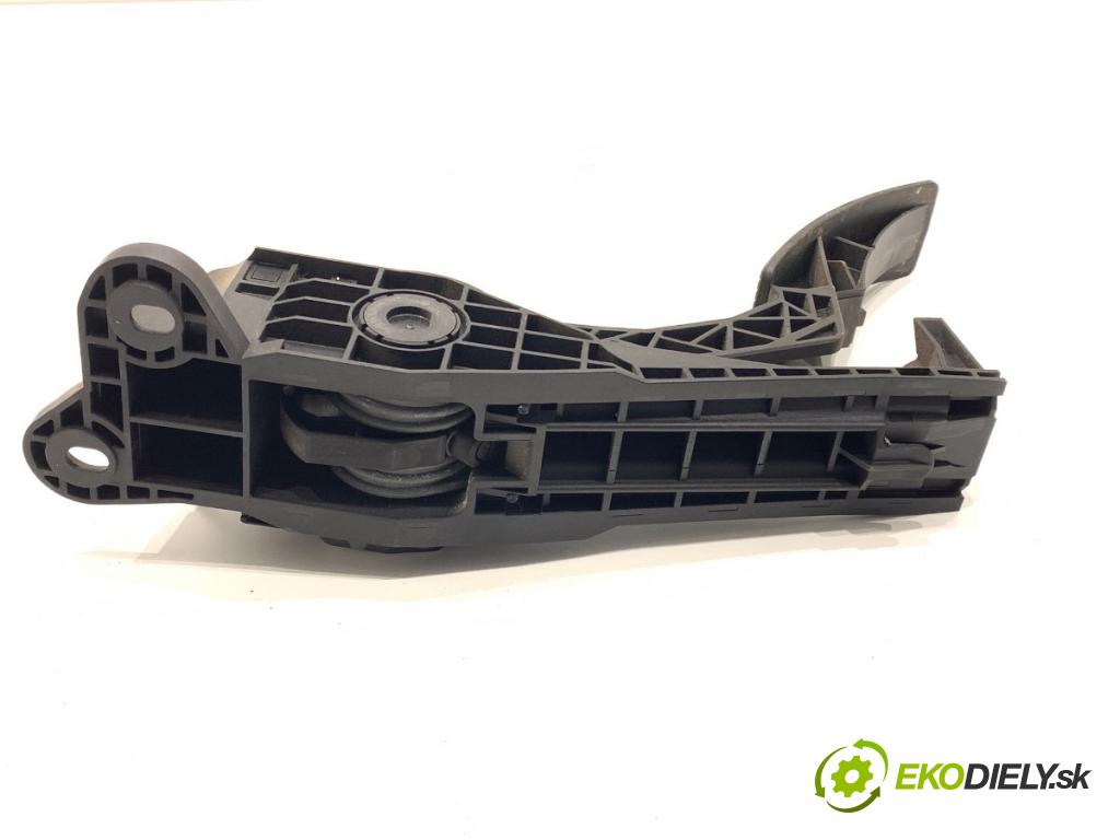 MERCEDES-BENZ X164 SUV 2007 165 kW GL 320 CDI 4-matic (164.822) 2987 Potenciometer plynu A1643000004 (Potenciometer plynového pedálu)