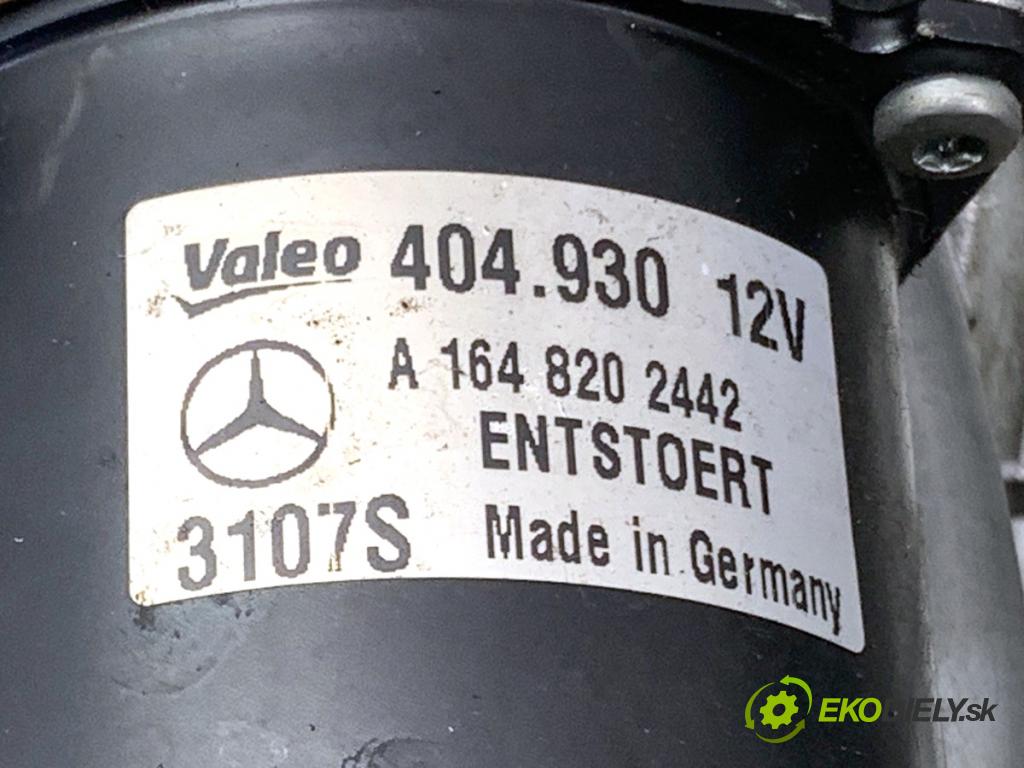 MERCEDES-BENZ X164 SUV 2007 165 kW GL 320 CDI 4-matic (164.822) 2987 Mechanizmus stieračov predný A1648202442 (Motorček stieračov predný)