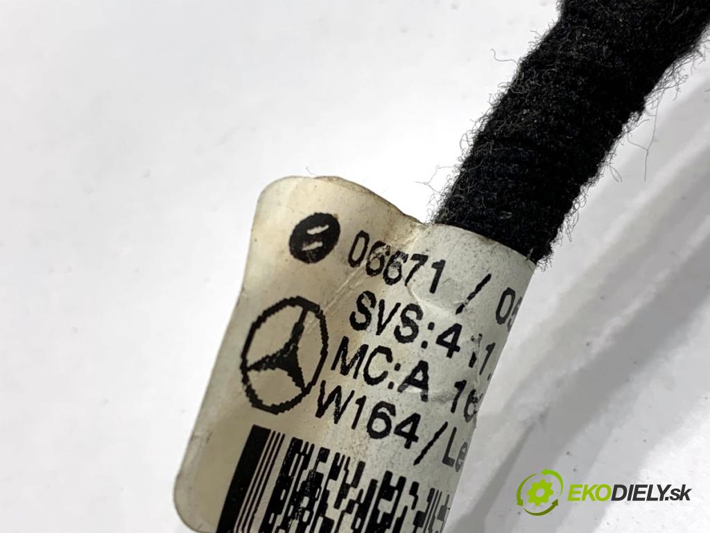 MERCEDES-BENZ X164 SUV 2007 165 kW GL 320 CDI 4-matic (164.822) 2987 Spätné zrkadlo ľavy