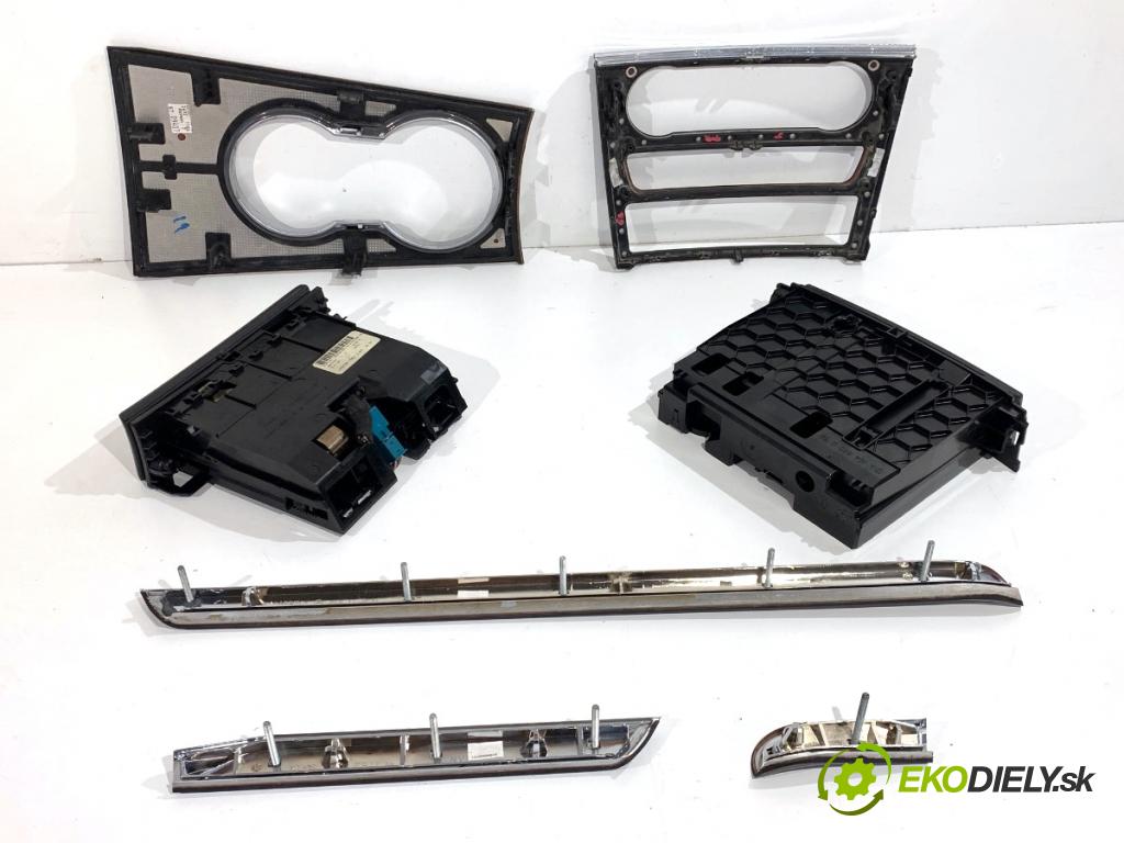 MERCEDES-BENZ X164 SUV 2007 165 kW GL 320 CDI 4-matic (164.822) 2987 lišty kryt A1646800771 A1648100130 (Lišta)