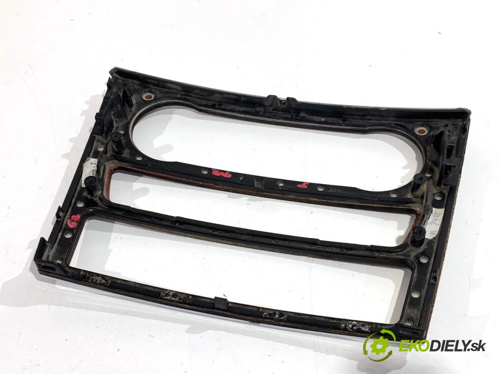 MERCEDES-BENZ X164 SUV 2007 165 kW GL 320 CDI 4-matic (164.822) 2987 lišty kryt A1646800771 A1648100130 (Lišta)