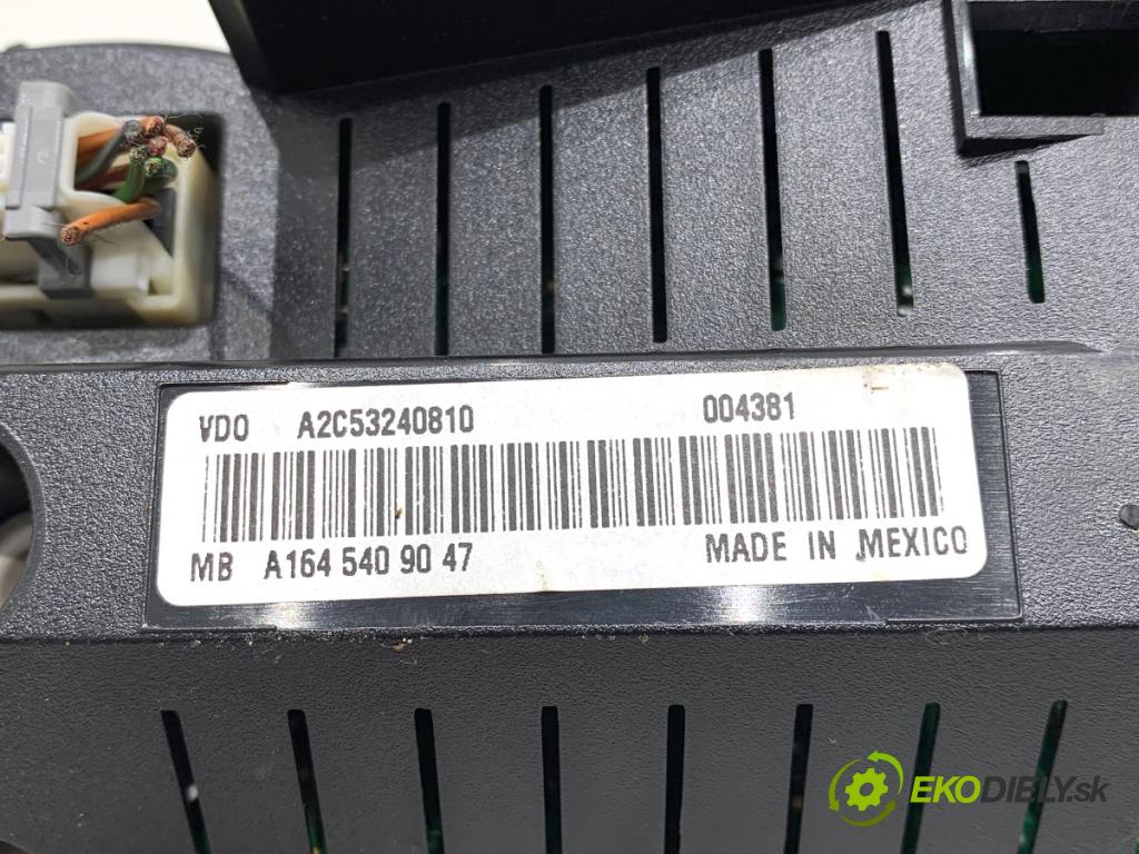 MERCEDES-BENZ X164 SUV 2007 165 kW GL 320 CDI 4-matic (164.822) 2987 prístrojovka A1645409047 (Přístrojová deska)