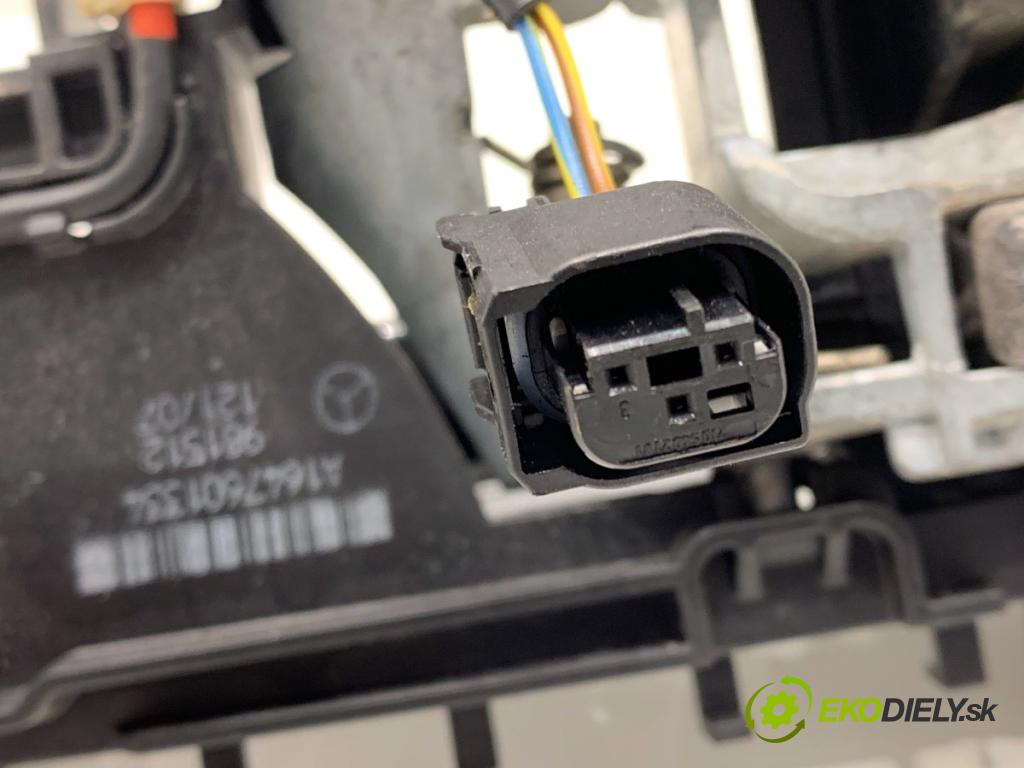 MERCEDES-BENZ X164 SUV 2007 165 kW GL 320 CDI 4-matic (164.822) 2987 Kľučka vonkajšia ľavy zad A1647601334