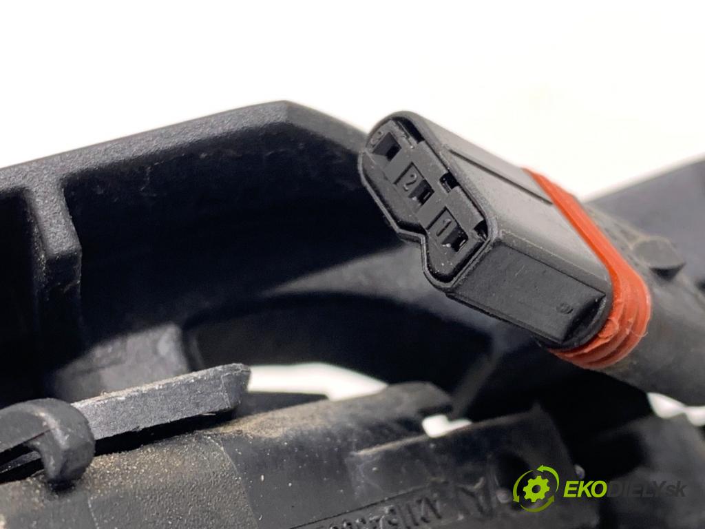 MERCEDES-BENZ X164 SUV 2007 165 kW GL 320 CDI 4-matic (164.822) 2987 Kľučka vonkajšia ľavy predný A1647600934