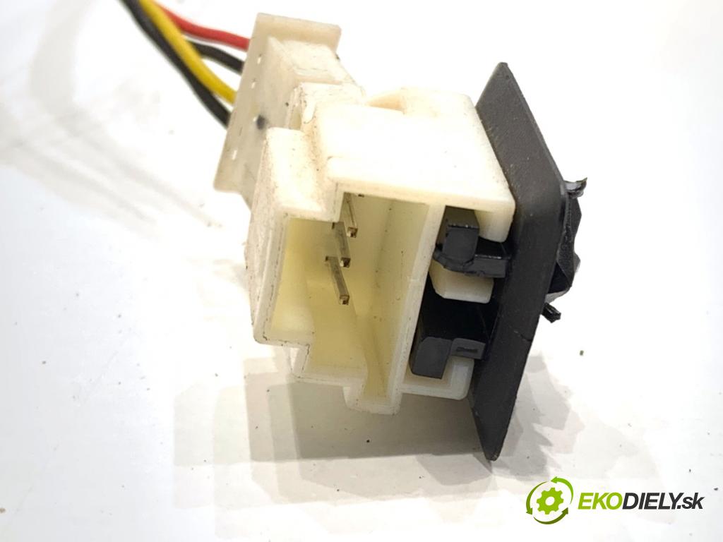 MERCEDES-BENZ X164 SUV 2007 165 kW GL 320 CDI 4-matic (164.822) 2987 KAMERA ZPĚT: A1648200297