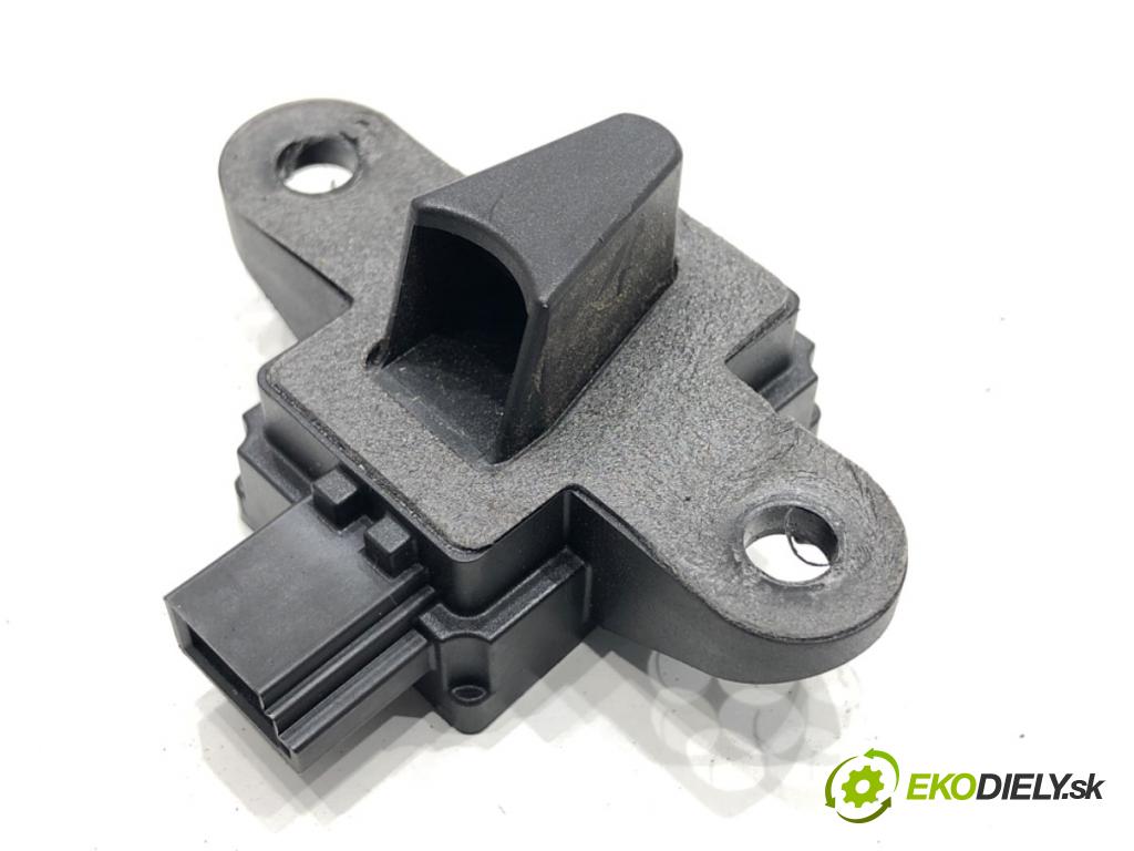 MERCEDES-BENZ X164 SUV 2007 165 kW GL 320 CDI 4-matic (164.822) 2987 Snímač nárazu A0038208426 (Snímač nárazu)