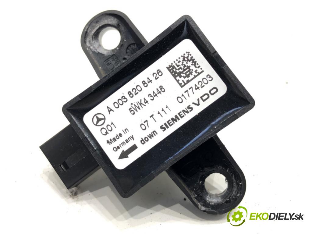 MERCEDES-BENZ X164 SUV 2007 165 kW GL 320 CDI 4-matic (164.822) 2987 Snímač nárazu A0038208426 (Snímač nárazu)