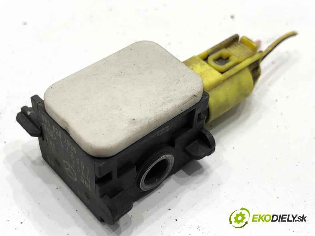 MERCEDES-BENZ X164 SUV 2007 165 kW GL 320 CDI 4-matic (164.822) 2987 Snímač nárazu 0038202926 (Snímač nárazu)