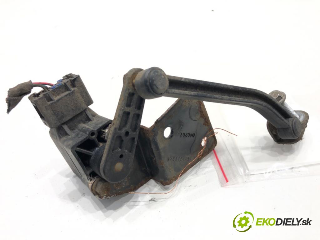 MERCEDES-BENZ X164 SUV 2007 165 kW GL 320 CDI 4-matic (164.822) 2987 Snímač XENON pravy predný A0105427717