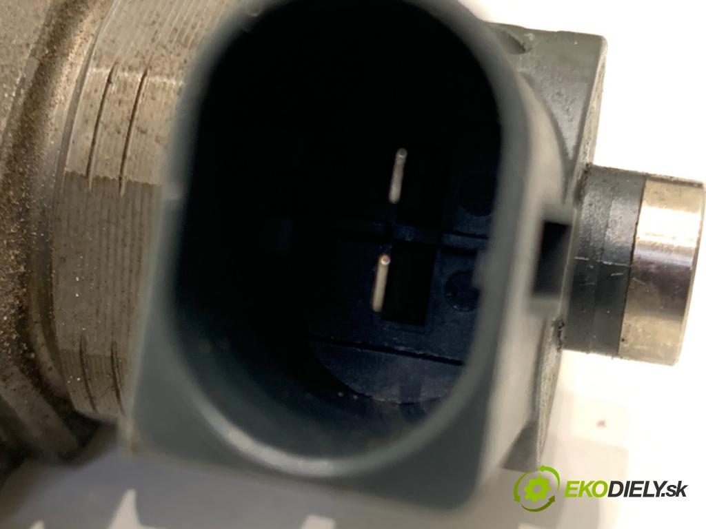 AUDI A6 C7 Kombi 2012 120 kW 2.0 TDI 1968 Vstrekovacie ventily 03L130277J