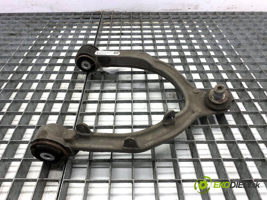 TESLA MODEL Y SUV 2023 235 kW EV 0 rameno pravý přední část 1288326