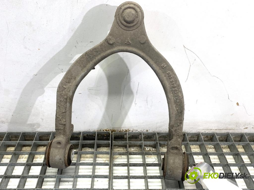 TESLA MODEL Y SUV 2023 235 kW EV 0 rameno pravý přední část 1288326