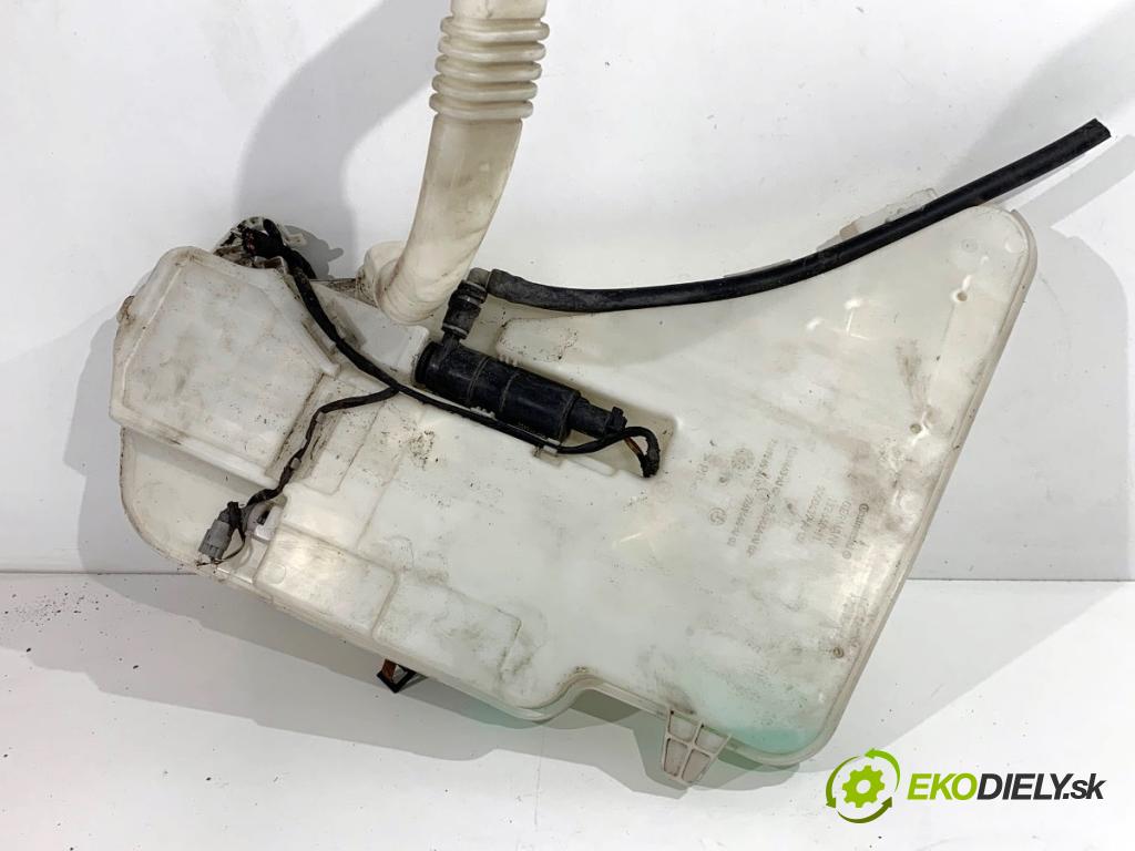 BMW F11 Kombi 2011 190 kW 530 d xDrive 2993 Nádržka ostrekovačov 8050439