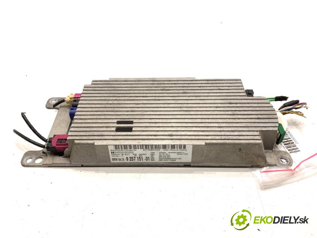 BMW F11 Kombi 2011 190 kW 530 d xDrive 2993 Zosilňovač 9257151 (Zosilňovač)