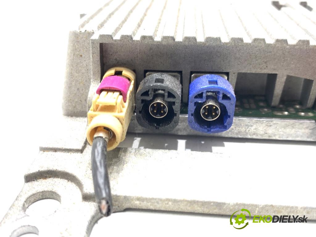 BMW F11 Kombi 2011 190 kW 530 d xDrive 2993 Zosilňovač 9257151 (Zosilňovač)