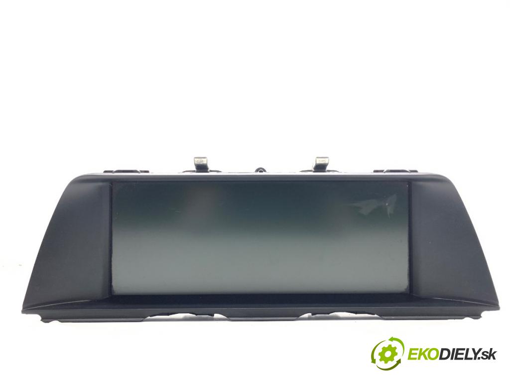 BMW F11 Kombi 2011 190 kW 530 d xDrive 2993 Dislpej 9241827 (Prístrojová doska)