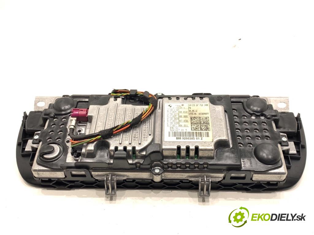 BMW F11 Kombi 2011 190 kW 530 d xDrive 2993 Dislpej 9241827 (Prístrojová doska)