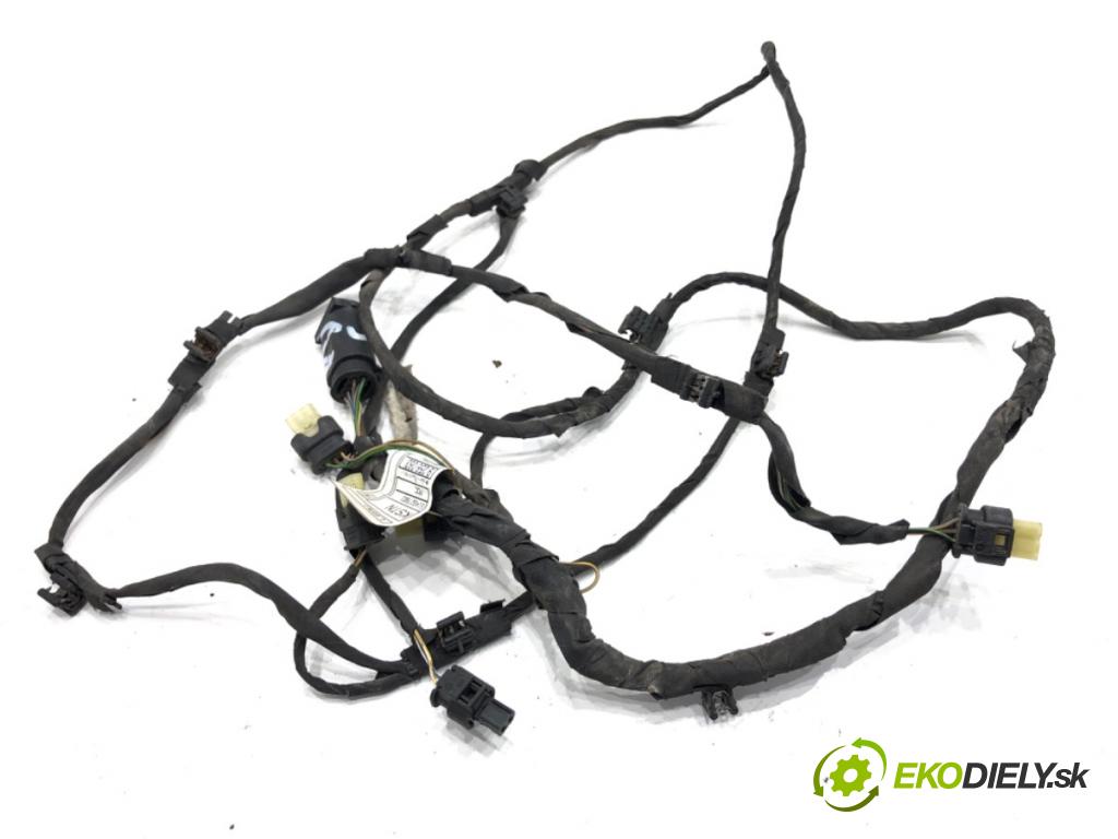 BMW F11 Kombi 2011 190 kW 530 d xDrive 2993 káblovačka PDC přední část 9256063