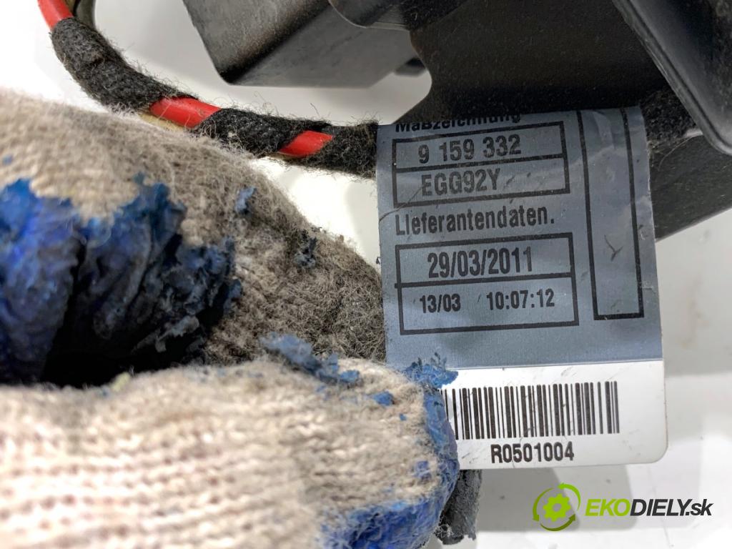 BMW F11 Kombi 2011 190 kW 530 d xDrive 2993 ventilátor kúrenia 9159332