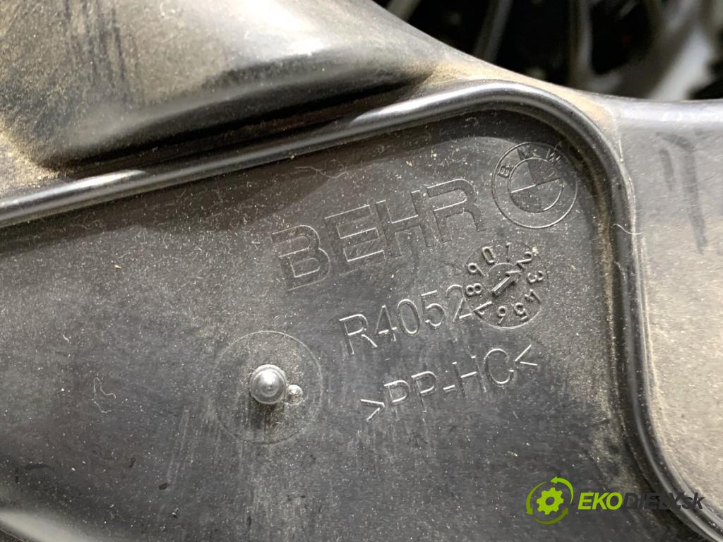 BMW F11 Kombi 2011 190 kW 530 d xDrive 2993 ventilátor kúrenia 9159332