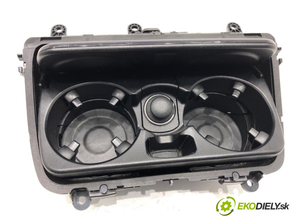 BMW F11 Kombi 2011 190 kW 530 d xDrive 2993 Držiak na nápoje 9256131 (Držiak (úchyt) na nápoje)