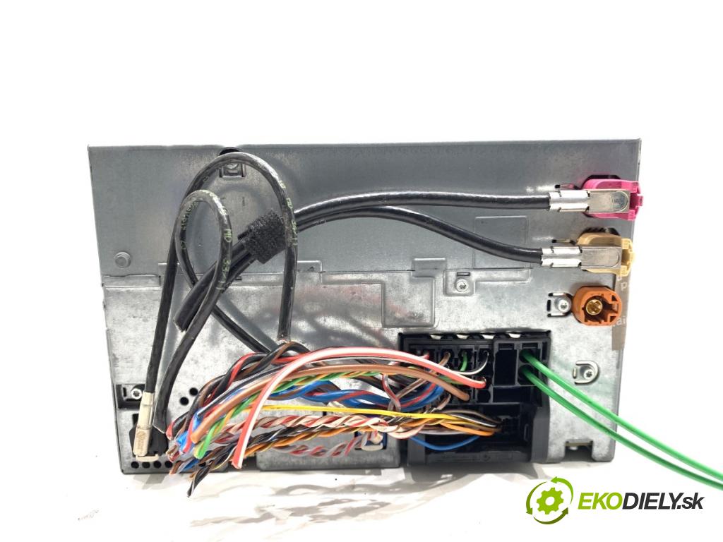 BMW F11 Kombi 2011 190 kW 530 d xDrive 2993 RADIO 9274569 (Audio zariadenie)