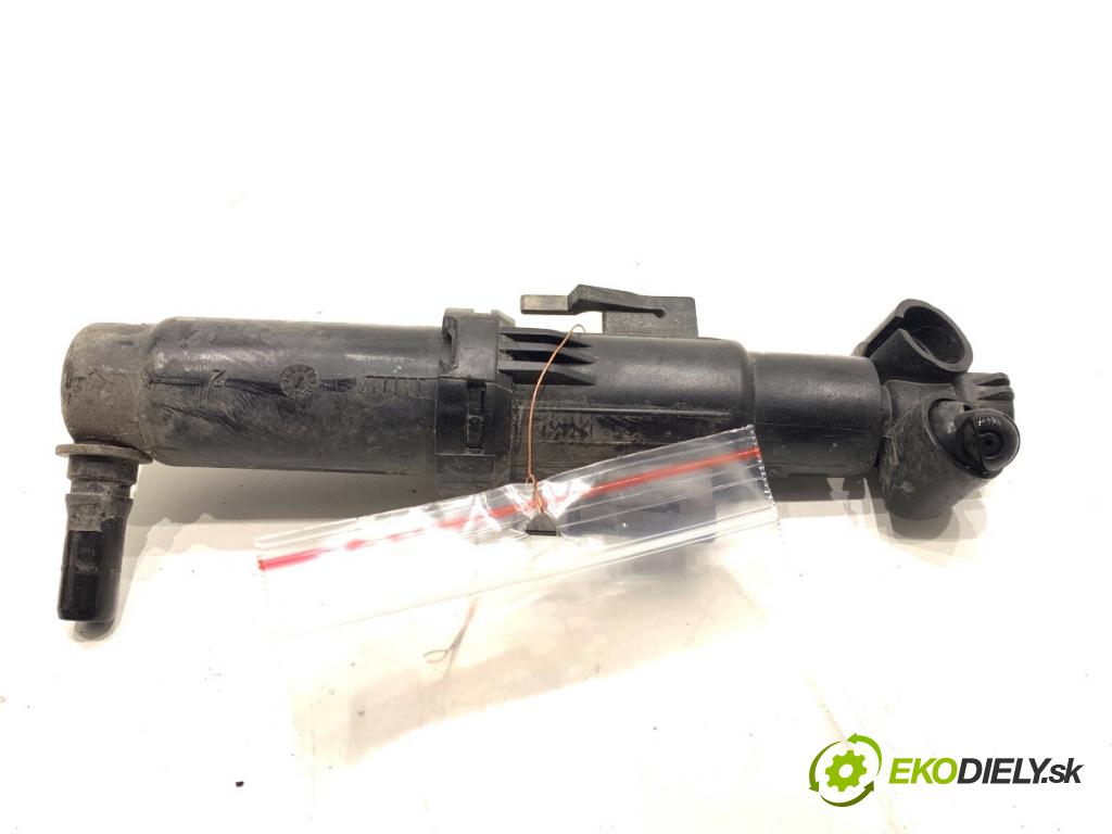 BMW F11 Kombi 2011 190 kW 530 d xDrive 2993 ostrekovača svetla pravy predný 