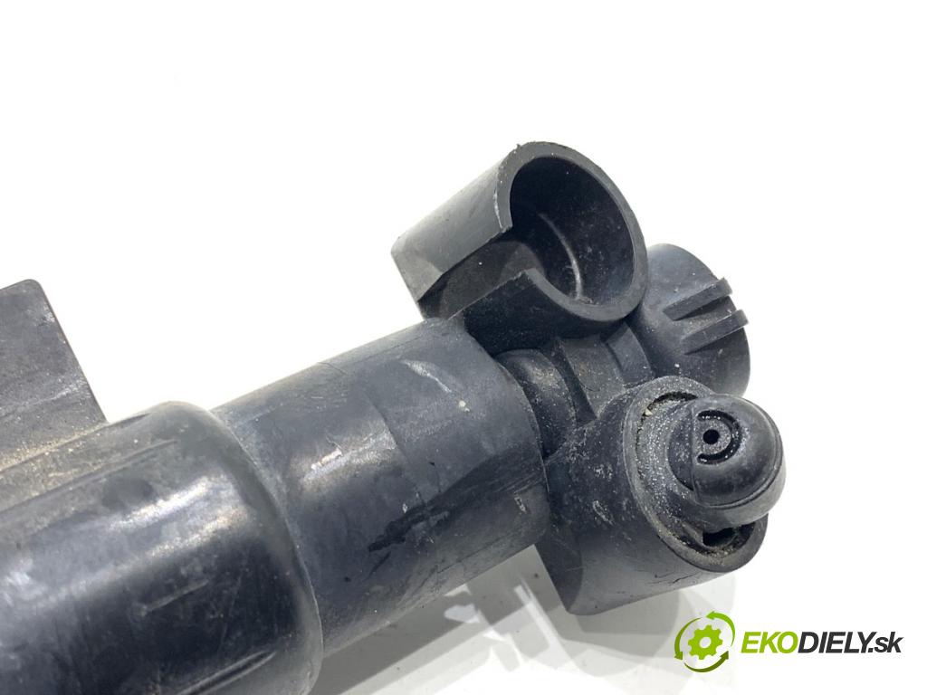 BMW F11 Kombi 2011 190 kW 530 d xDrive 2993 ostrekovača svetla ľavy predný 7149885