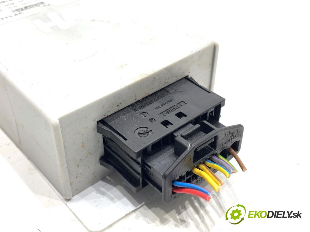 BMW F11 Kombi 2011 190 kW 530 d xDrive 2993 Modul ťažného oka 55892110 (Riadiaca jednotka ostatné)