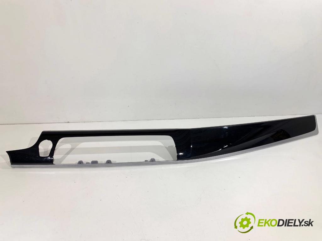 BMW F11 Kombi 2011 190 kW 530 d xDrive 2993 lišty kryt 9206371 9166649 (Lišta)