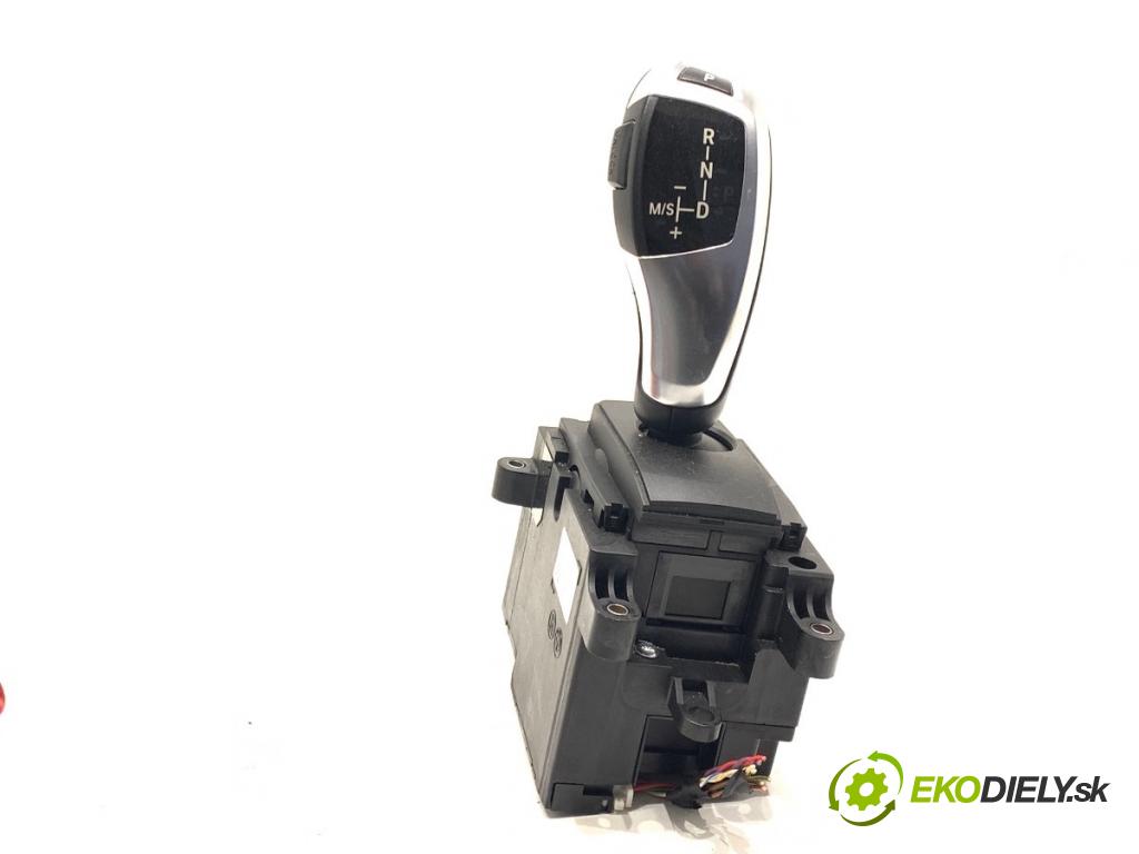 BMW F11 Kombi 2011 190 kW 530 d xDrive 2993 Kulisa 9251186 (Rýchlostná páka (kulisa))