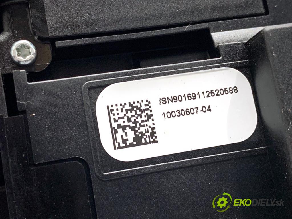 BMW F11 Kombi 2011 190 kW 530 d xDrive 2993 Kulisa 9251186 (Rýchlostná páka (kulisa))