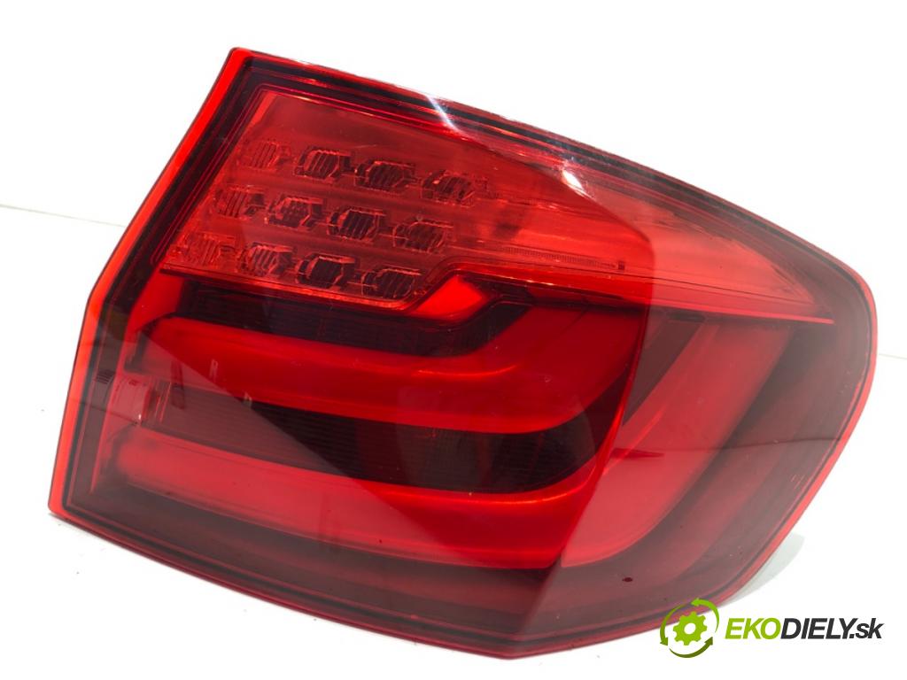 BMW F11 Kombi 2011 190 kW 530 d xDrive 2993 světlo pravý zadní část 7203234