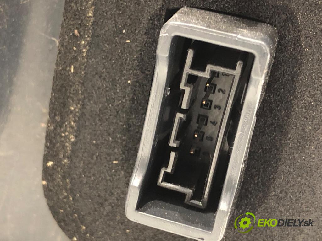 BMW F11 Kombi 2011 190 kW 530 d xDrive 2993 Svetlo pravy zad 7203234