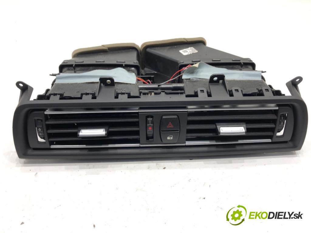 BMW F11 Kombi 2011 190 kW 530 d xDrive 2993 Mriežky kúrenia predný F49209136