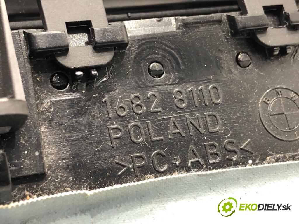 BMW F11 Kombi 2011 190 kW 530 d xDrive 2993 mří topení přední část F49209136
