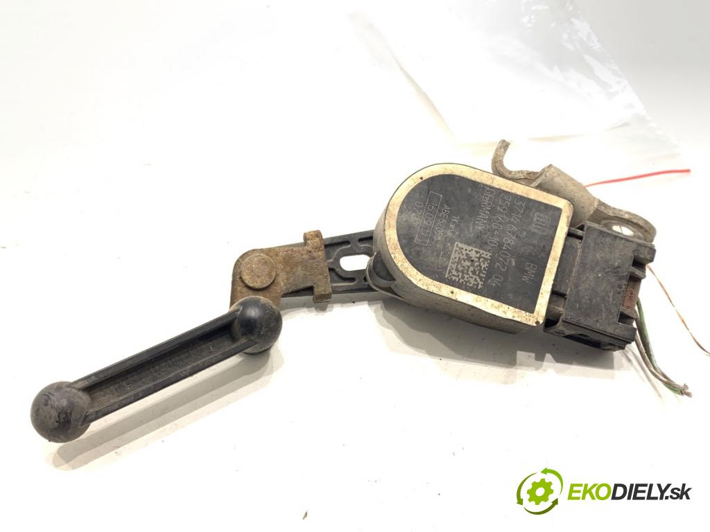 BMW F11 Kombi 2011 190 kW 530 d xDrive 2993 Snímač XENON predný ľavy 6797772