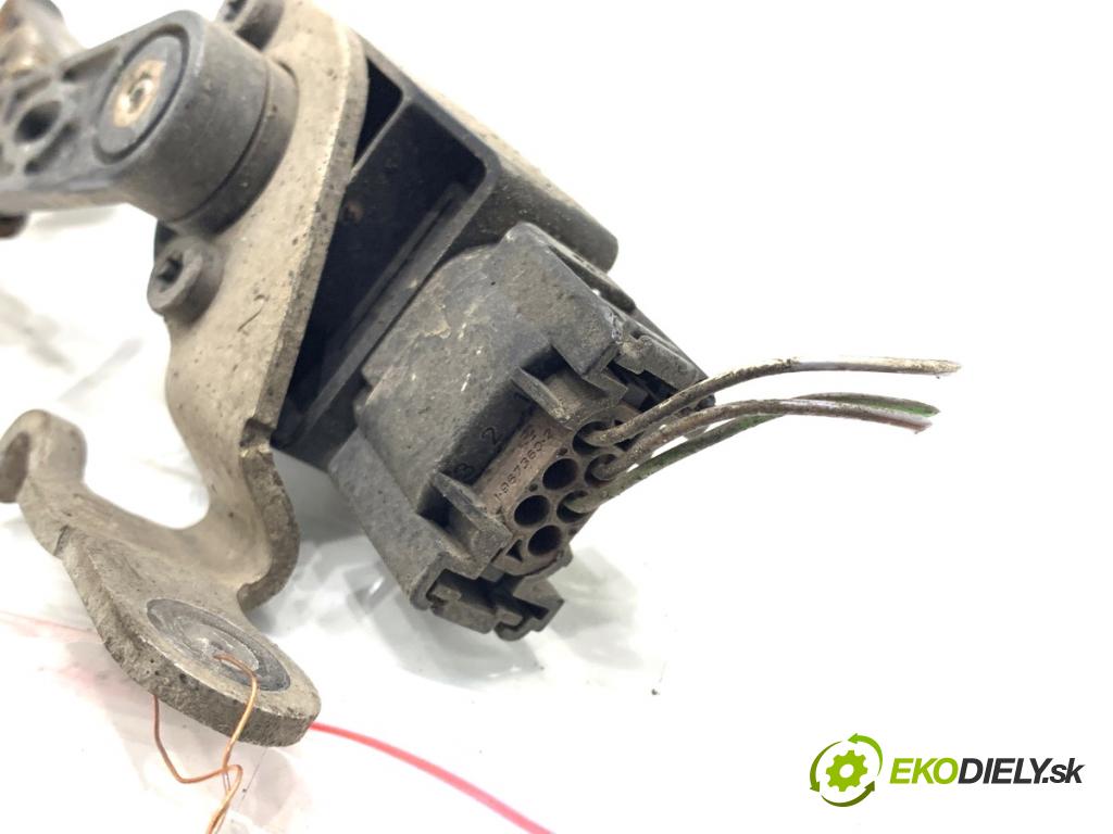 BMW F11 Kombi 2011 190 kW 530 d xDrive 2993 Snímač XENON predný ľavy 6797772